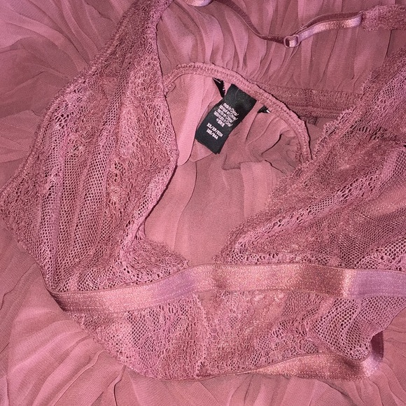New - Medium Victoria's Secret VERY SEXY Pleated Babydoll Flyaway - Picture 8 of 8